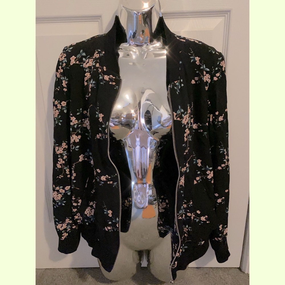 Lola Rose Floral Bomber Jacket Size Small